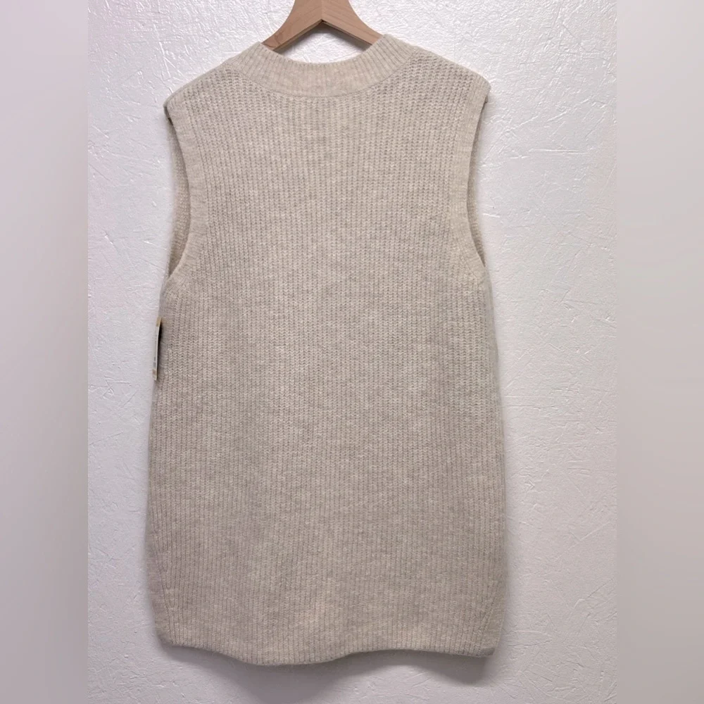 VINCE Camuno - Women’s V-Neck - High\Low Split Hemline Sweater Vest